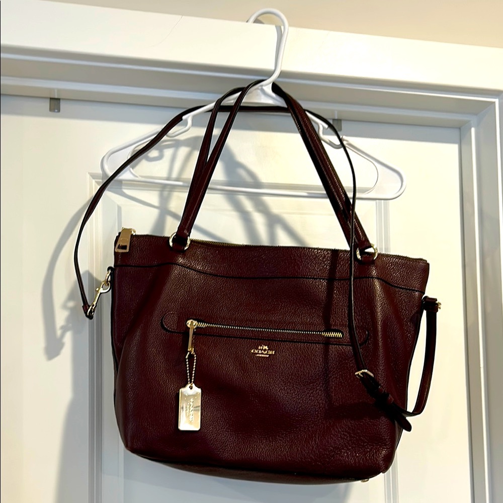 Coach Burgundy pebble Leather Shoulder Bag